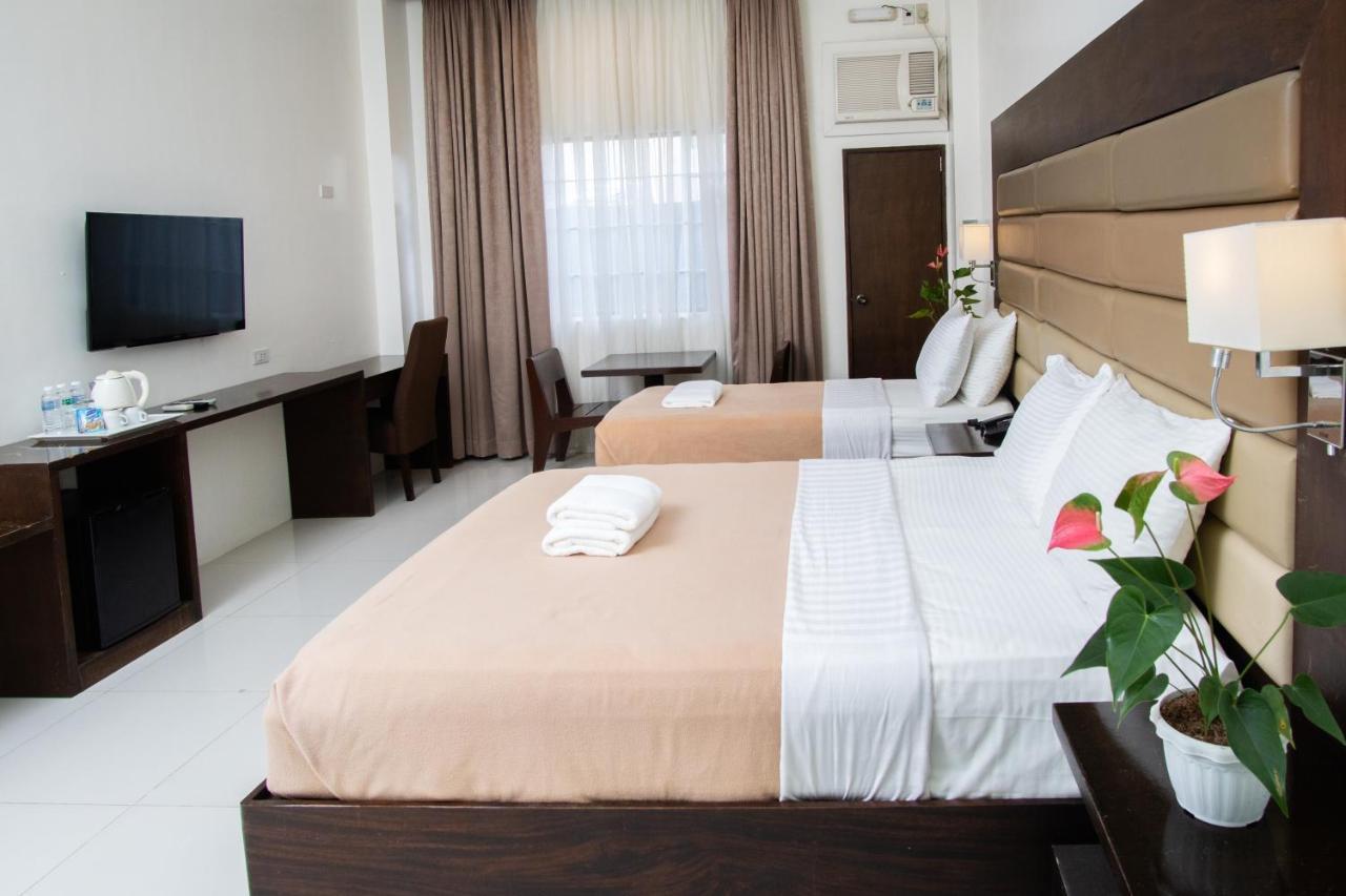 Marzon Hotel Kalibo Exteriör bild